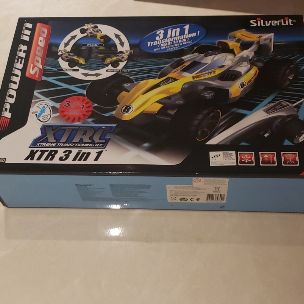 Brand new XTRC Xtreme TRANSFORMING R/C XTRC Silver